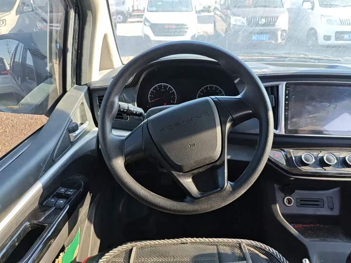 Фото 11 - Dongfeng Forthing Lingzhi M5