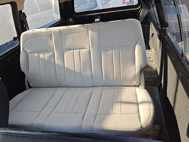 Фото 17 - Dongfeng Forthing Lingzhi M5