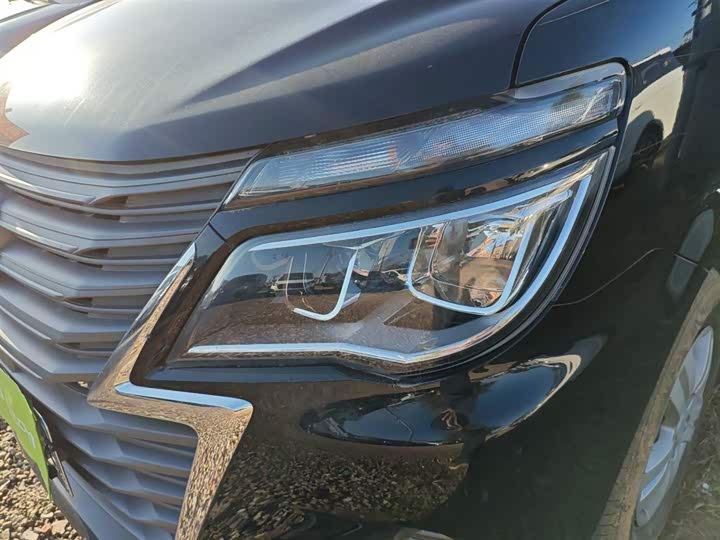 Фото 24 - Dongfeng Forthing Lingzhi M5