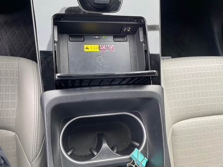 Фото 20 - Toyota bZ4X