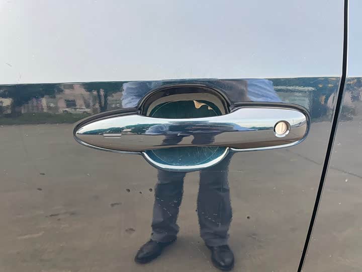 Фото 8 - Toyota bZ4X