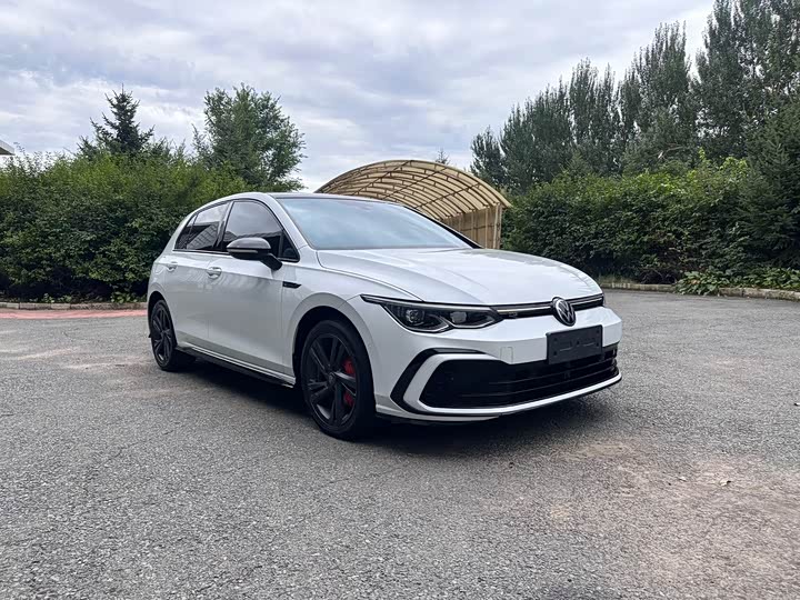 Фото 3 - Volkswagen Golf