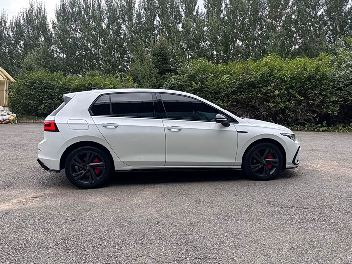 Фото 6 - Volkswagen Golf