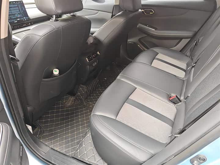 Фото 17 - GAC Aion S Max