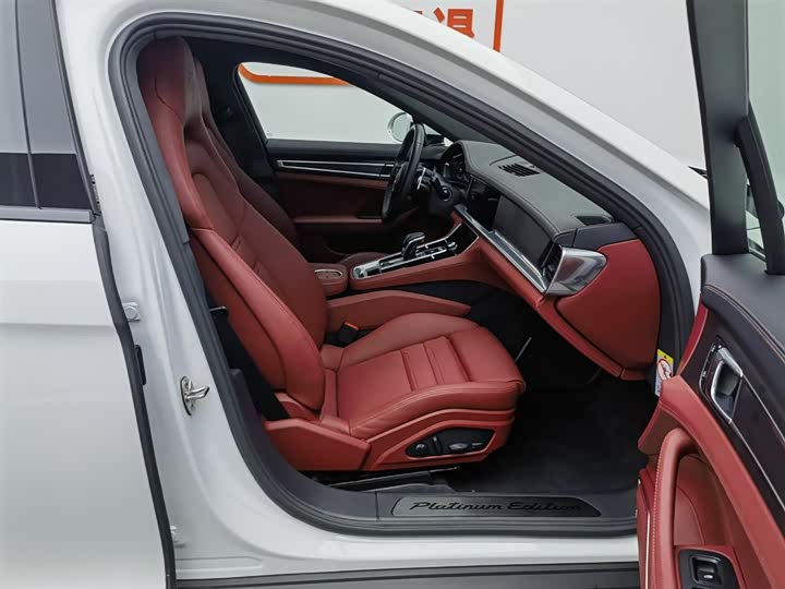 Фото 23 - Porsche Panamera Hybrid