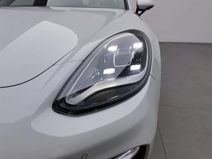 Фото 7 - Porsche Panamera Hybrid