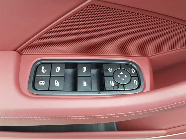 Фото 9 - Porsche Panamera Hybrid