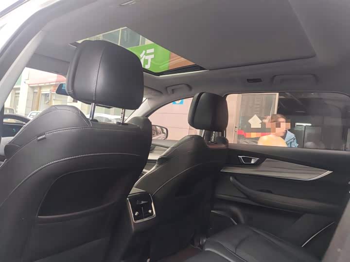 Фото 18 - Chery Tiggo 8