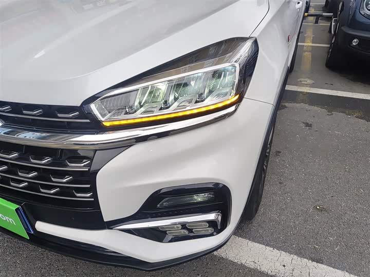 Фото 24 - Chery Tiggo 8