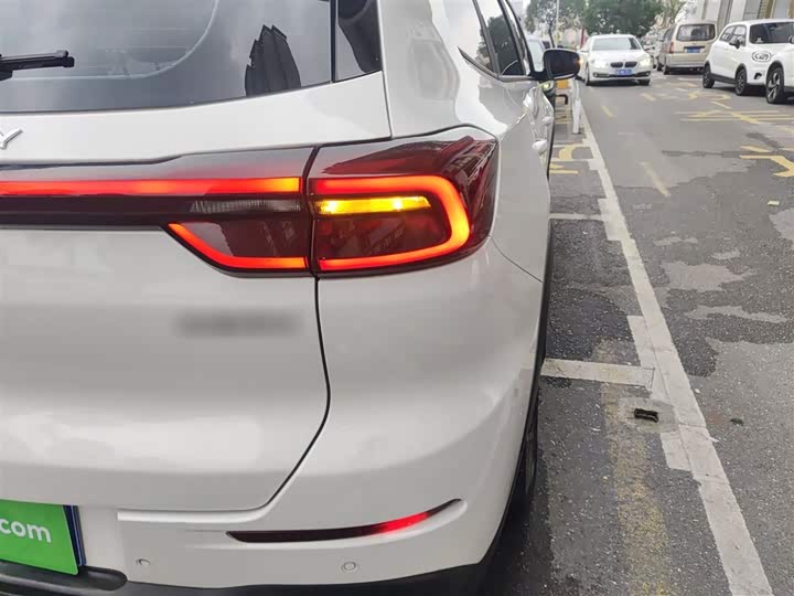 Фото 8 - Chery Tiggo 8