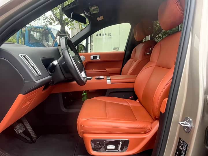 Фото 24 - LiXiang L9