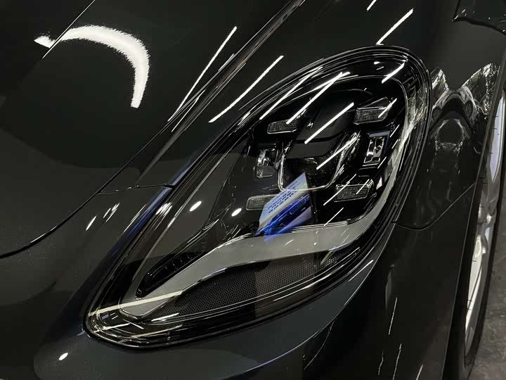 Фото 15 - Porsche Panamera