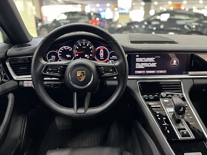 Фото 16 - Porsche Panamera