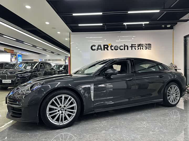 Фото 4 - Porsche Panamera