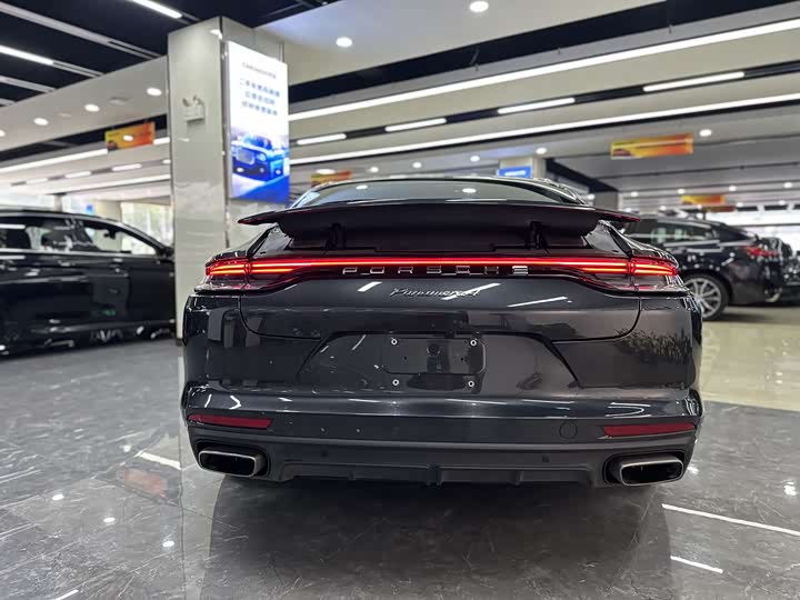 Фото 6 - Porsche Panamera