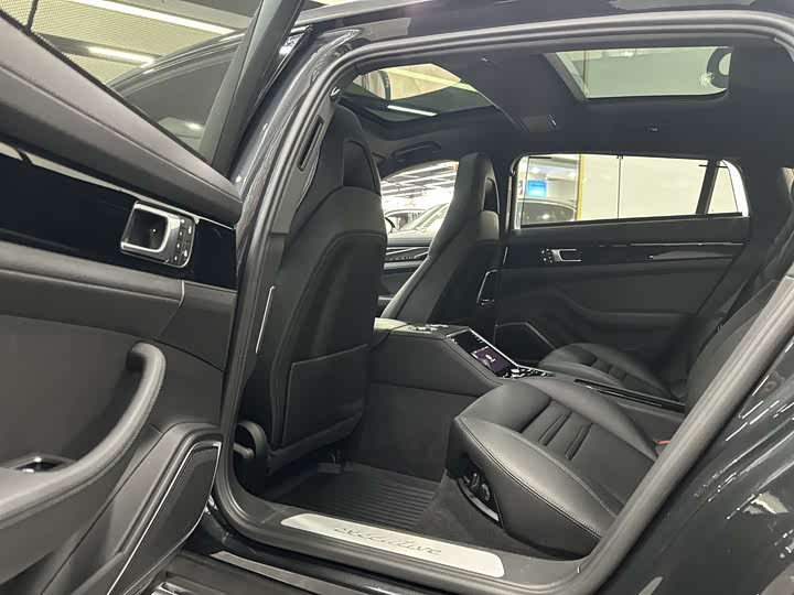 Фото 9 - Porsche Panamera