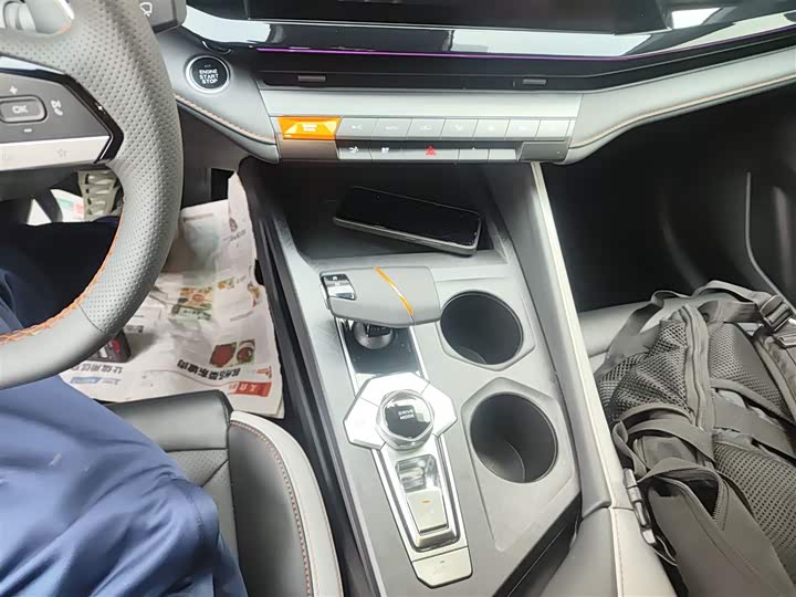 Фото 14 - Changan UNI-V