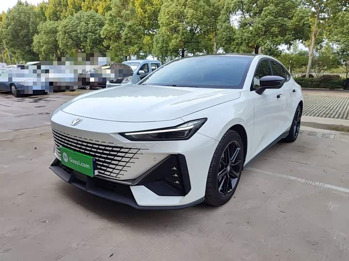 Фото 2 - Changan UNI-V