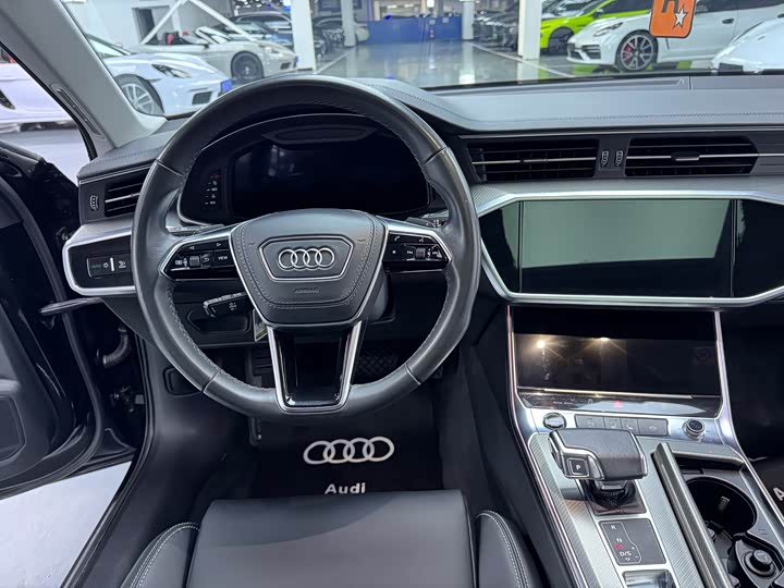 Фото 8 - Audi A6L