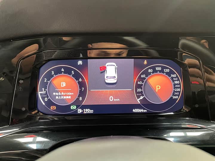 Фото 20 - Volkswagen Golf