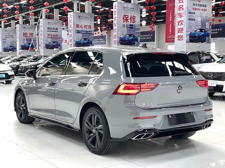 Фото 4 - Volkswagen Golf