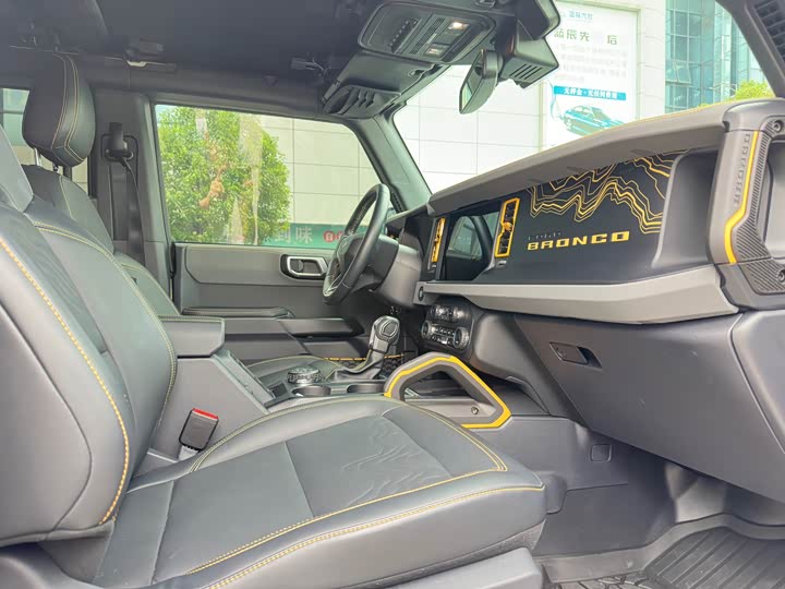 Фото 7 - Ford Bronco