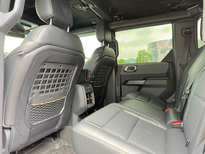 Фото 9 - Ford Bronco