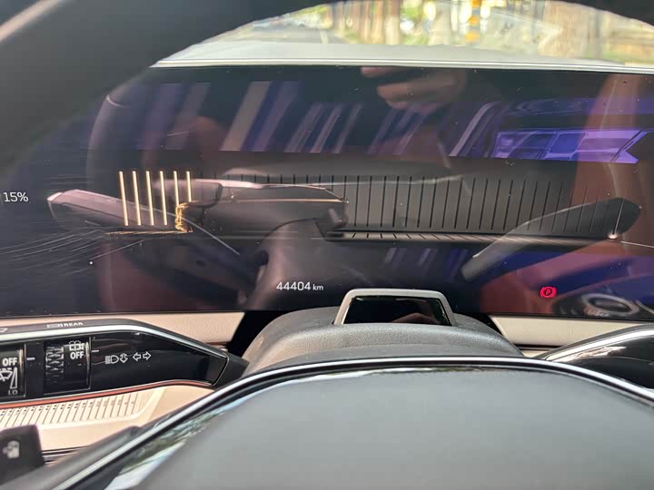 Фото 13 - Cadillac Optiq