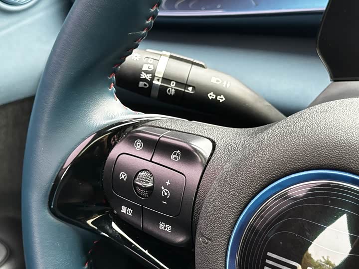 Фото 19 - BYD Dolphin