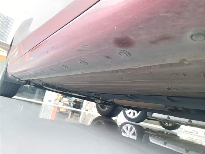 Фото 21 - Nissan Tiida