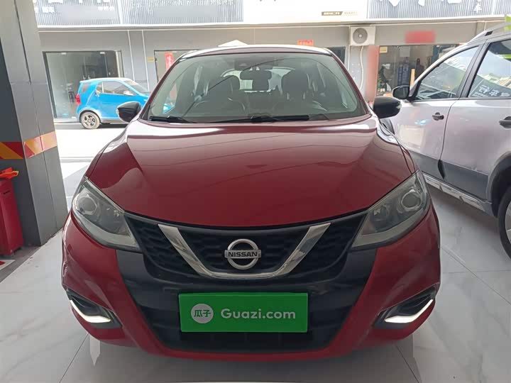 Фото 3 - Nissan Tiida