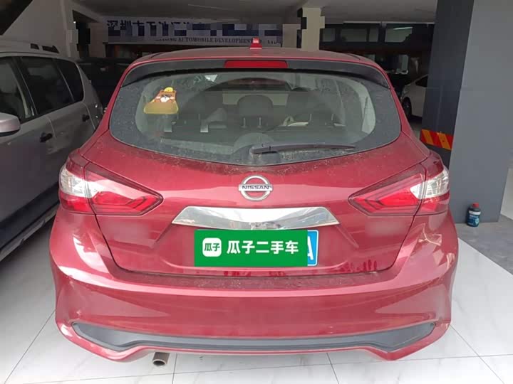 Фото 6 - Nissan Tiida