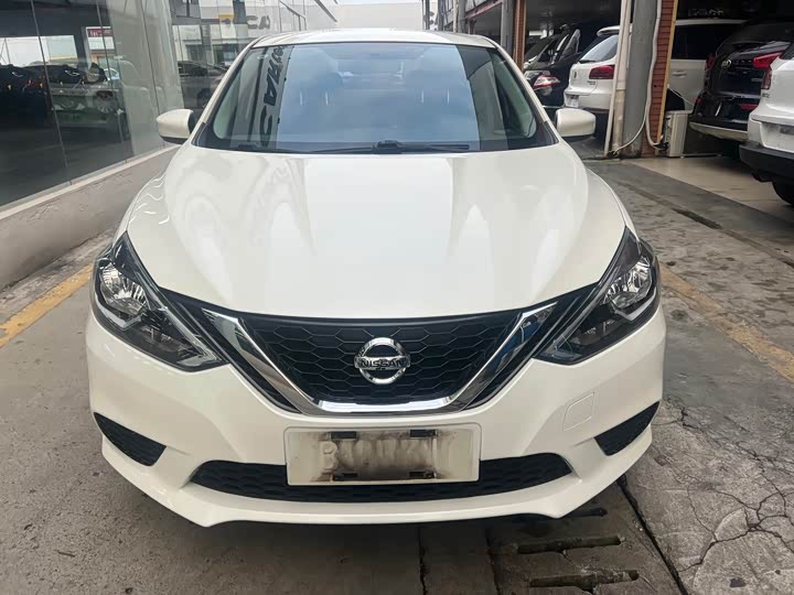 Фото 10 - Nissan Sylphy