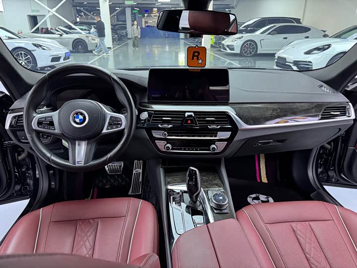 Фото 11 - BMW 5 Series