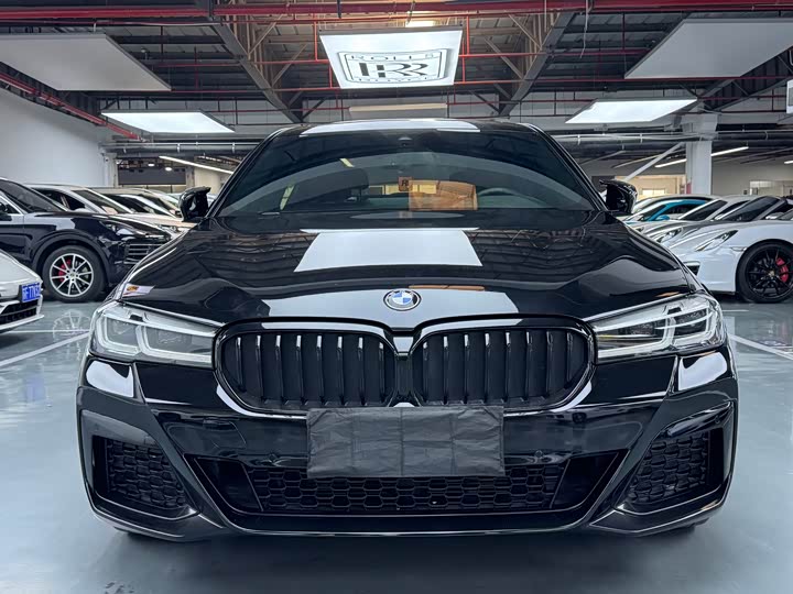 Фото 2 - BMW 5 Series