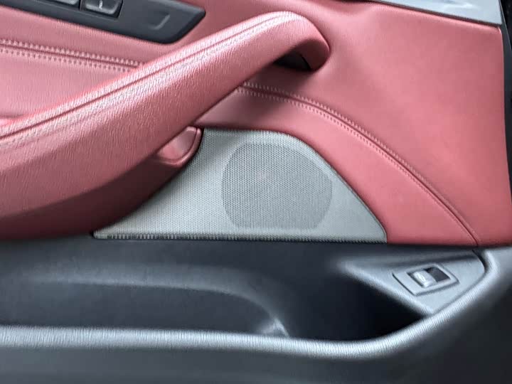 Фото 6 - BMW 5 Series