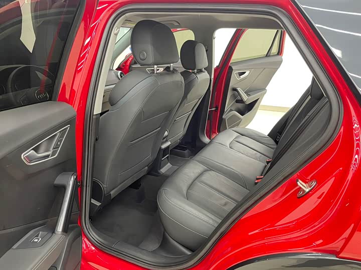 Фото 6 - Audi Q2L