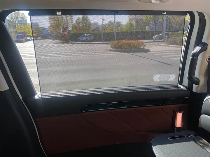 Фото 14 - GAC Trumpchi E8