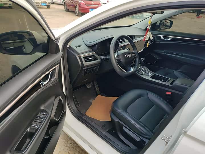 Фото 16 - Geely Emgrand GL