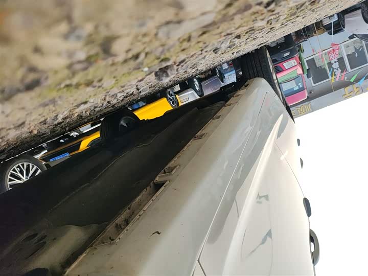 Фото 20 - Geely Emgrand GL