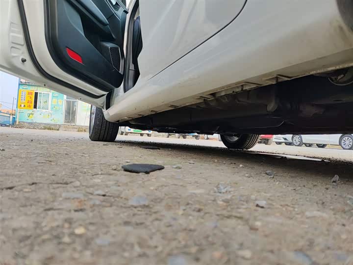 Фото 21 - Geely Emgrand GL