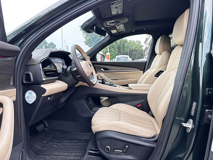 Фото 7 - Geely Monjaro