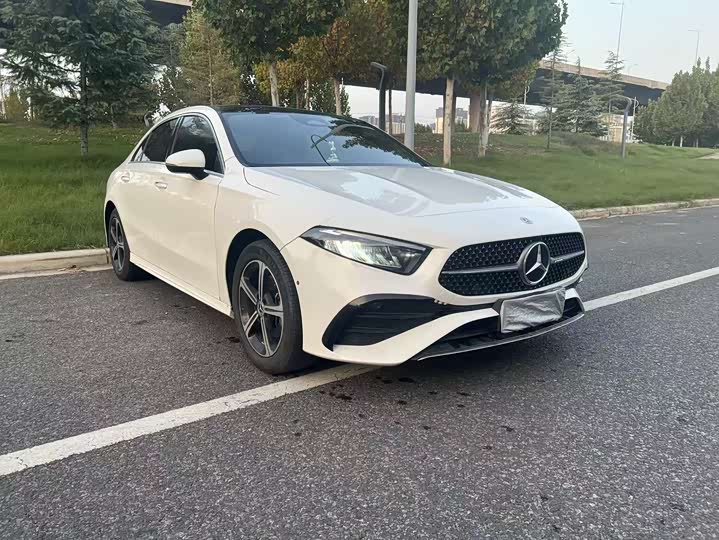 Фото 4 - Mercedes-Benz A-Class