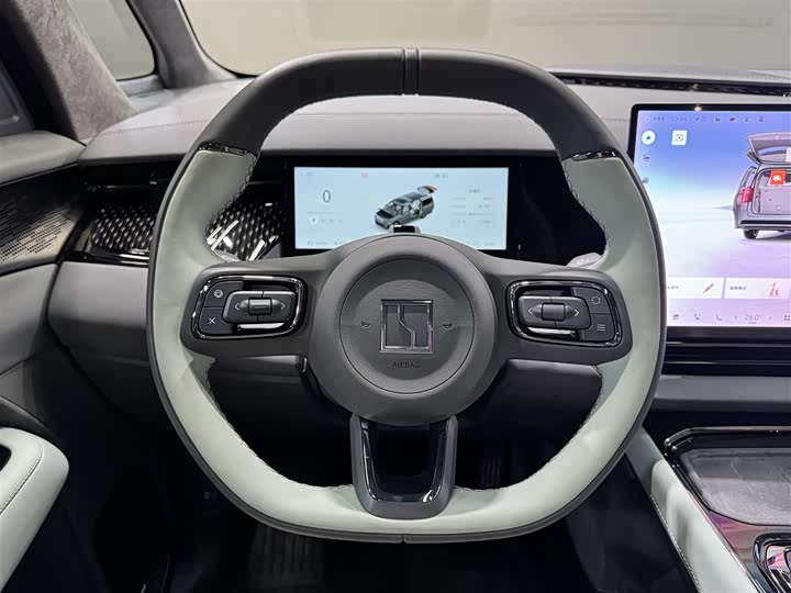 Фото 16 - Zeekr 009