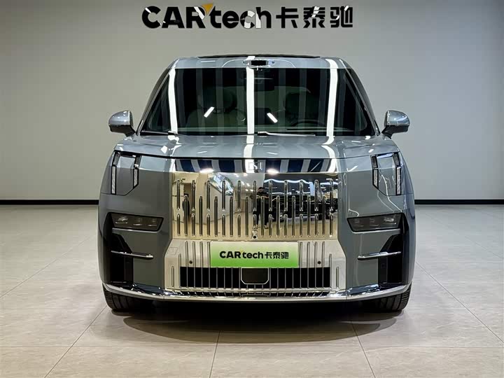 Фото 2 - Zeekr 009