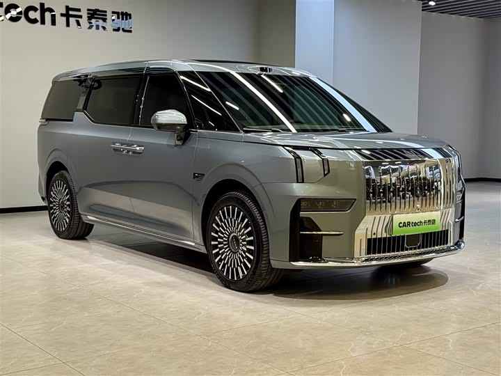 Фото 3 - Zeekr 009