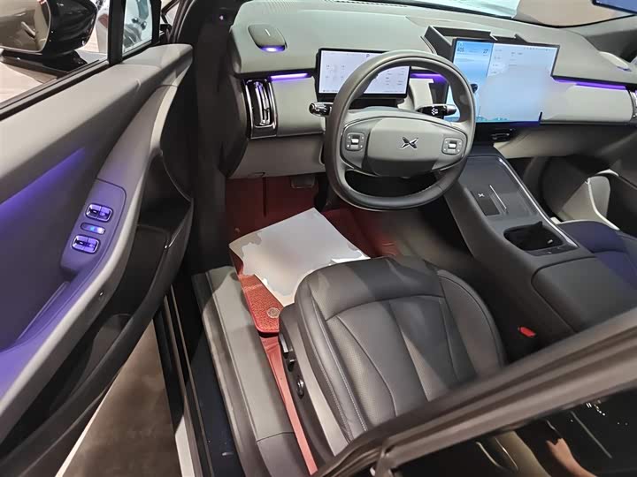 Фото 16 - XPeng F57