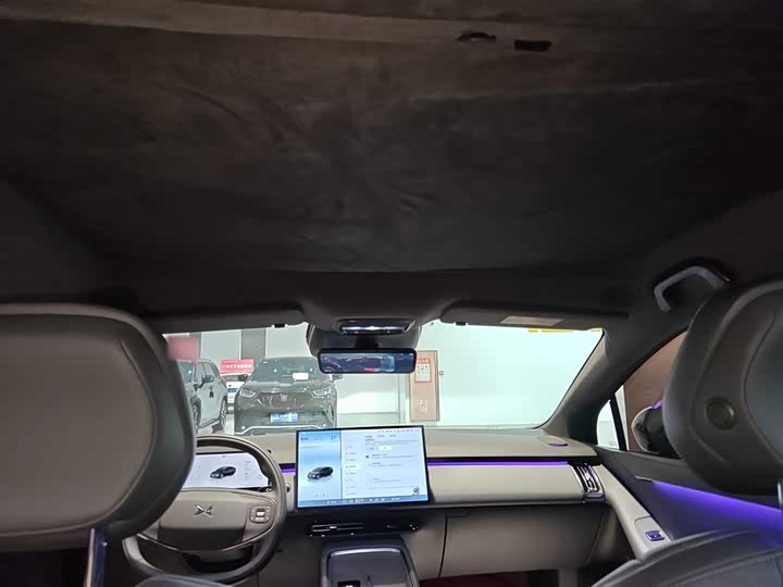 Фото 18 - XPeng F57