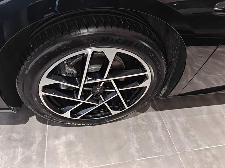 Фото 23 - XPeng F57