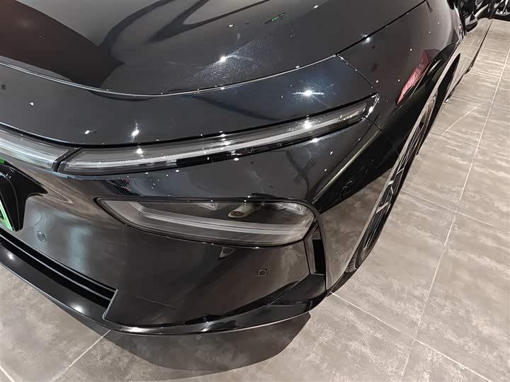 Фото 24 - XPeng F57